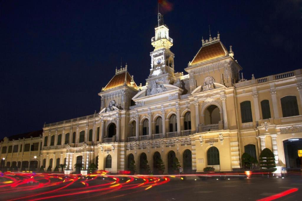 Son 2* TP. Hồ Chí Minh