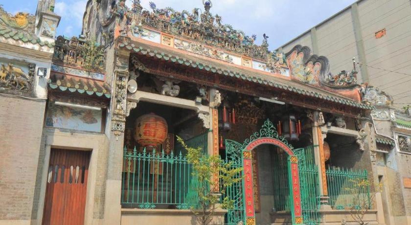 Son Khách sạn