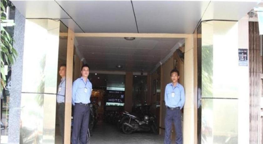Son Khách sạn