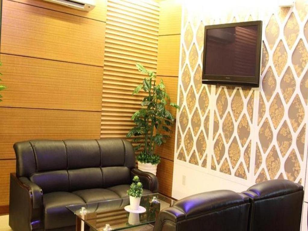 Son Khách sạn